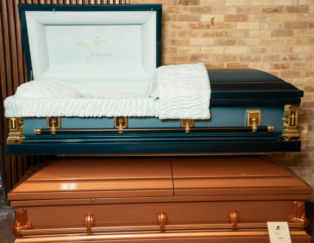Lewis_funeral_Home-14