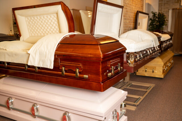 Lewis_funeral_Home-16