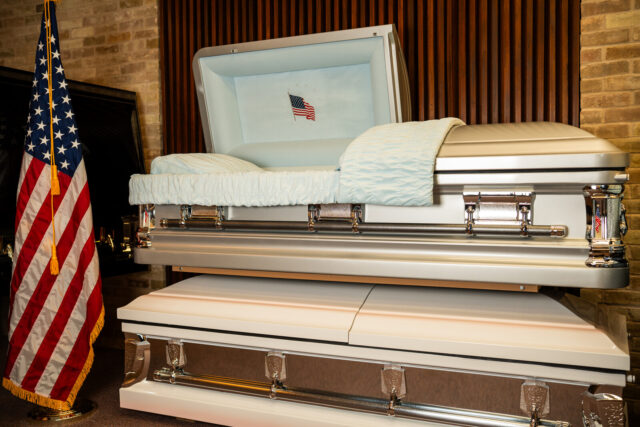 Lewis_funeral_Home-19