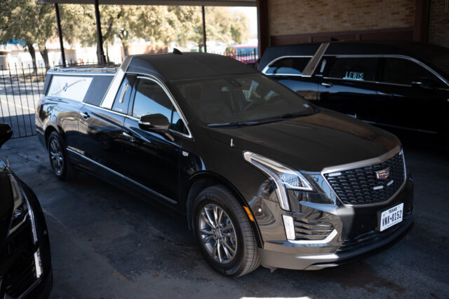 Lewis_funeral_Home-41